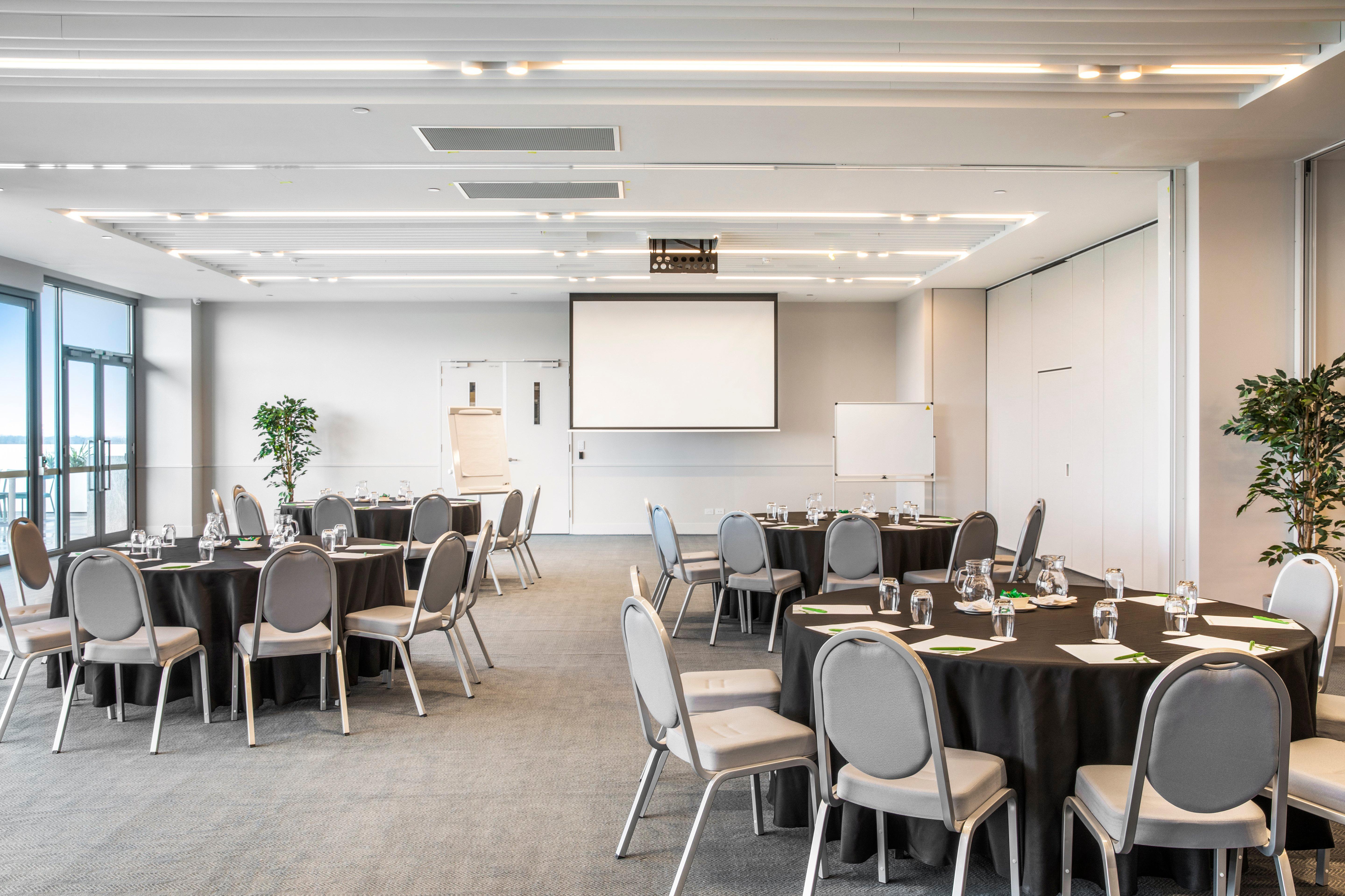 Holiday Inn Werribee By Ihg Εξωτερικό φωτογραφία